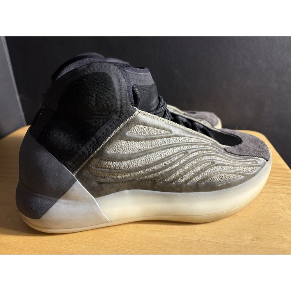 Adidas Yeezy QNTM Quantum Barium Men’s Size 7.5 Gray Silver Black *Kanye West*